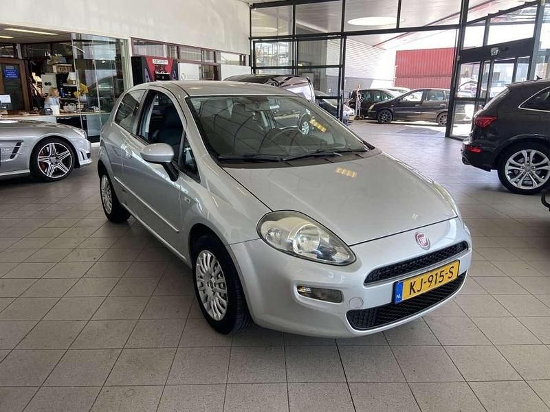 Grijs Gebruikt 2015 Fiat Punto Evo Street Hatchback | € 2.990 (Super prijs) - Afbeelding 1/4