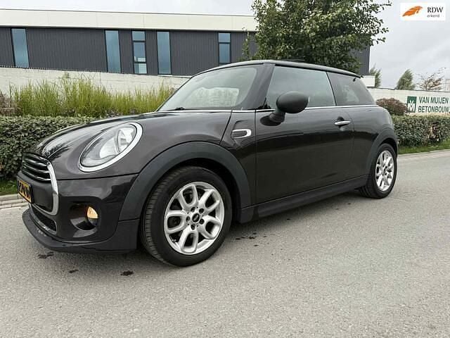Bruin Gebruikt 2015 Mini ONE Business Hatchback | € 8.999 (Goede deal) - Afbeelding 1/4