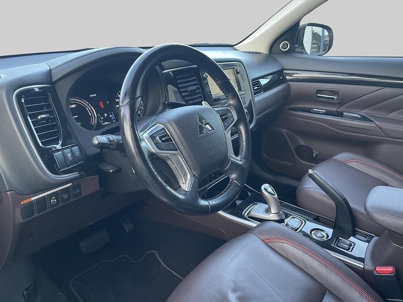 Occasion Mitsubishi Outlander P-HEV Instyle 2015 Wit SUV