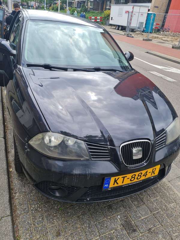 Zwart Gebruikt 2007 Seat Ibiza Reference Hatchback | € 1.800 (Eerlijke prijs) - Afbeelding 1/4