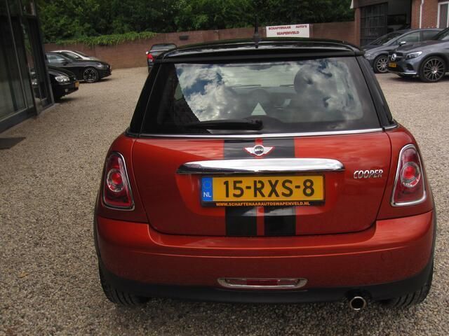 Occasion Mini Cooper Business 123 PK (90 kW) 2011 Oranje Hatchback