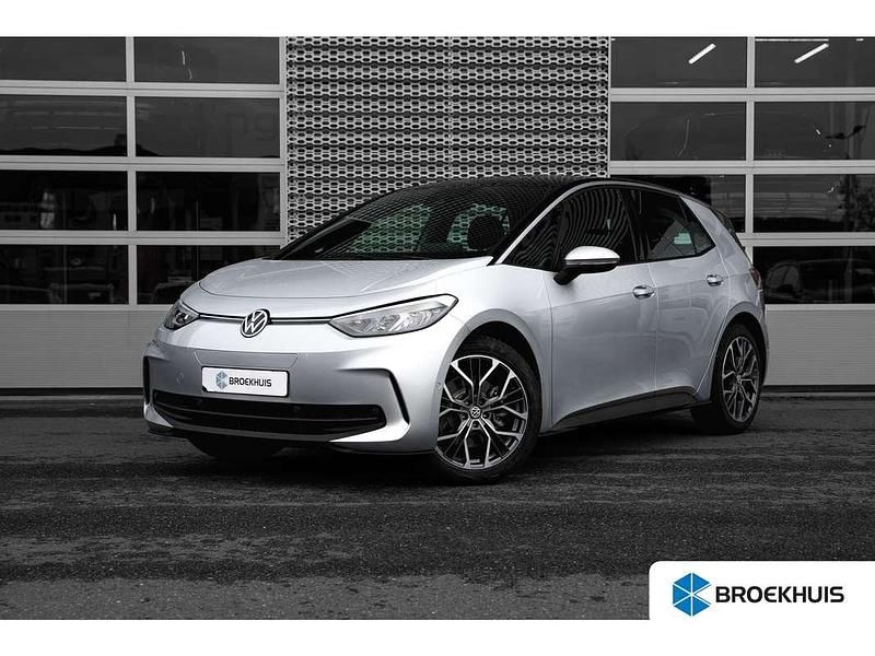 Grijs Gebruikt 2025 VW ID.3 Pure Hatchback | € 28.900 (Iets duurder) - Afbeelding 1/4