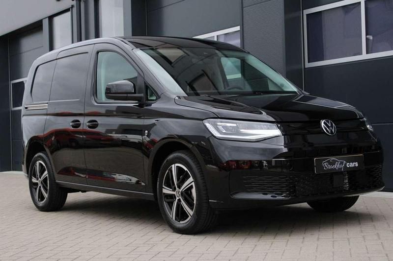 Zwart Gebruikt 2024 VW Caddy Style MPV | € 28.950 (Super prijs) - Afbeelding 1/4
