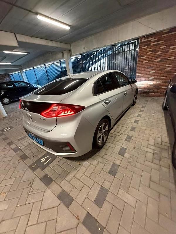 Gebruikt 2018 Hyundai Ioniq Hatchback | € 11.500 - Afbeelding 1/4