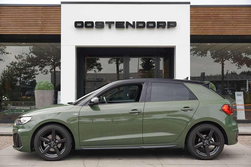 Groen Gebruikt 2024 Audi A1 Sportback S-Line Hatchback | € 32.900 (Iets duurder) - Afbeelding 1/4