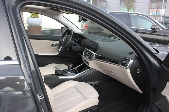 Occasion BMW 318 Executive 157 PK (115 kW) 2020 Grijs Stationwagen