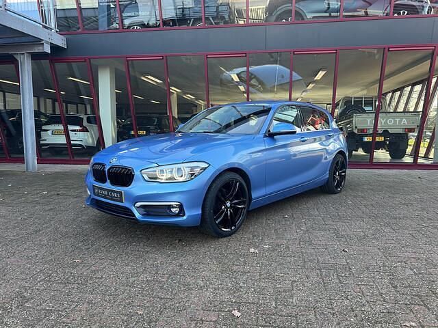 Occasion BMW 118 Executive 136 PK (100 kW) 2018 Blauw Hatchback