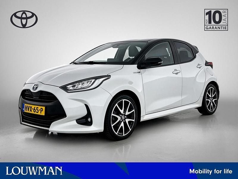 Wit Gebruikt 2020 Toyota Yaris Hybrid Executive Hatchback | € 19.945 (Eerlijke prijs) - Afbeelding 1/3