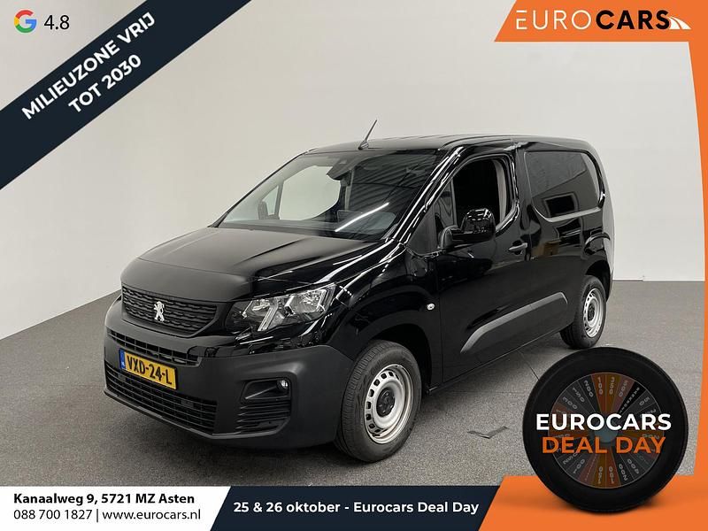Zwart Gebruikt 2023 Peugeot Partner S Van | € 14.390 (Eerlijke prijs) - Afbeelding 1/4