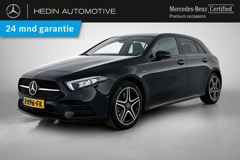Zwart Gebruikt 2020 Mercedes A250 Business Hatchback | € 27.450 (Eerlijke prijs) - Afbeelding 1/3