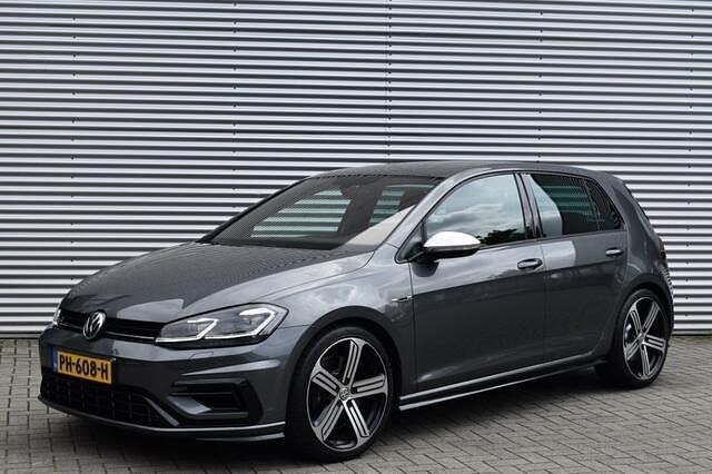 Grijs Occasion 2017 VW Golf VII R Hatchback | € 25.890 (Eerlijke prijs) - Afbeelding 1/4