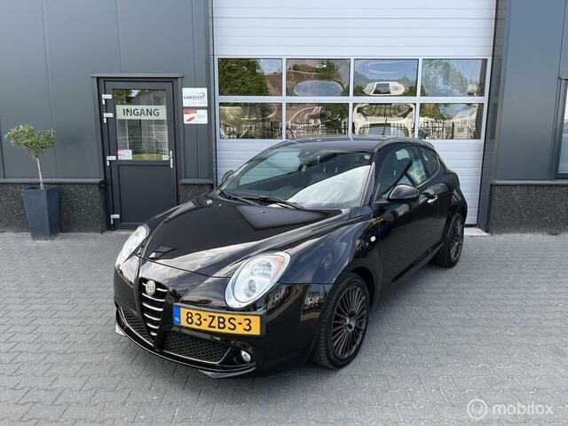 Zwart Gebruikt 2012 Alfa Romeo MiTo Distinctive Hatchback | € 4.750 (Eerlijke prijs) - Afbeelding 1/4