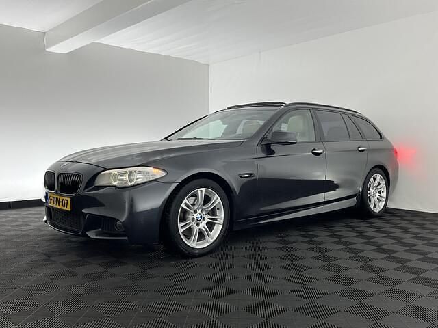 Occasion BMW 520 Executive 184 PK (135 kW) 2013 Grijs (metallic) Stationwagen