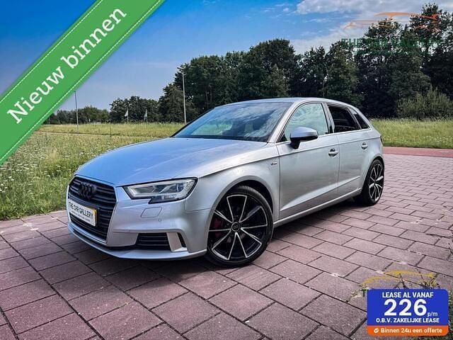 Grijs Gebruikt 2017 Audi A3 Sportback S-Line Hatchback | € 13.990 (Super prijs) - Afbeelding 1/4