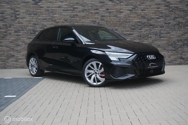 Zwart Gebruikt 2021 Audi A3 Sportback S-Line Hatchback | € 28.495 (Eerlijke prijs) - Afbeelding 1/4