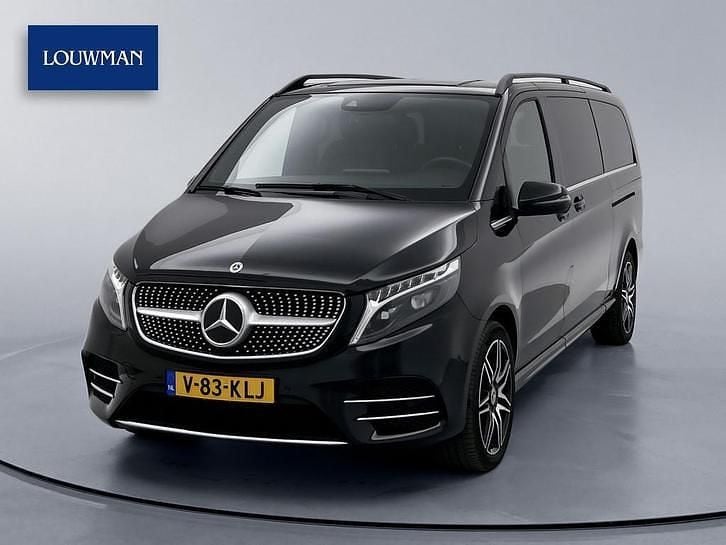 Occasion Mercedes V250 AMG line 190 PK (139 kW) 2023 Zwart (metallic) MPV