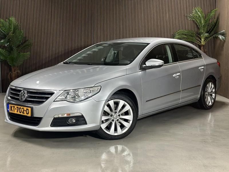 Grijs Gebruikt 2009 VW Passat Sedan | € 6.995 (Iets duurder) - Afbeelding 1/4