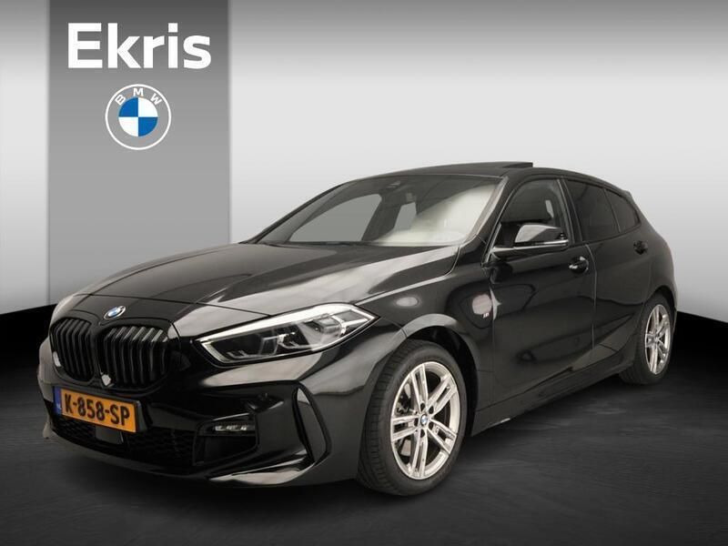 Zwart Gebruikt 2021 BMW 118 Comfort Edition Hatchback | € 23.900 (Eerlijke prijs) - Afbeelding 1/4