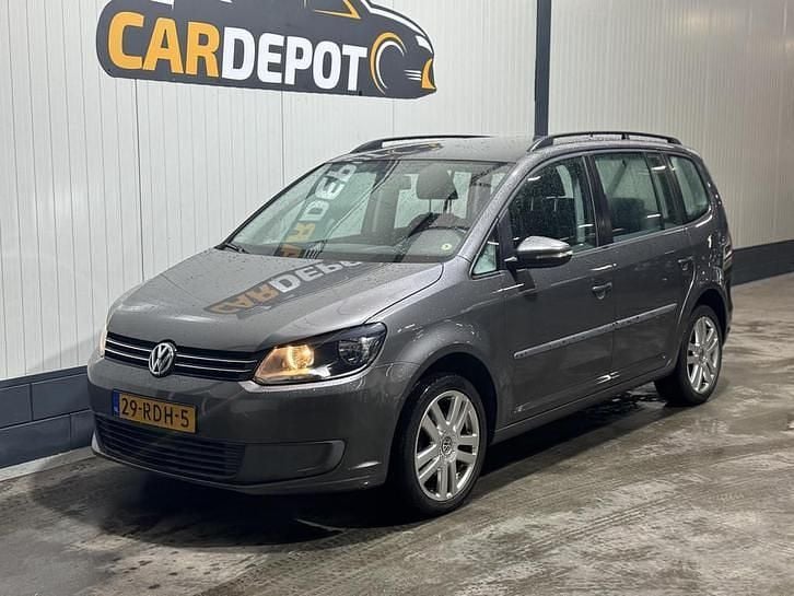Occasion VW Touran Trendline 105 PK (77 kW) 2011 Grijs (metallic) MPV