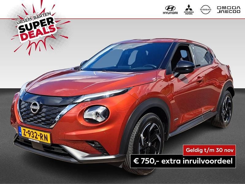 Rood, metallic lak Gebruikt 2024 Nissan Juke N-Connecta SUV | € 23.930 (Goede deal) - Afbeelding 1/4