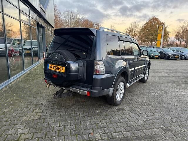 Occasion Mitsubishi Pajero Instyle 170 PK (125 kW) 2010 Grijs (metallic) SUV