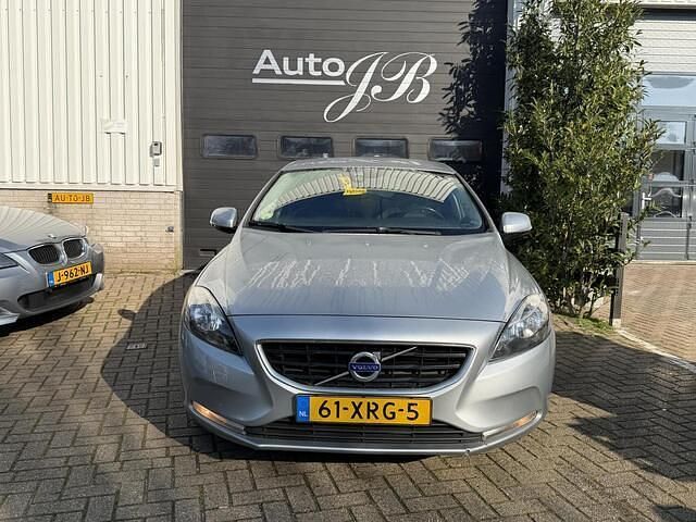 Occasion Volvo V40 114 PK (83 kW) 2012 Grijs (metallic) Hatchback