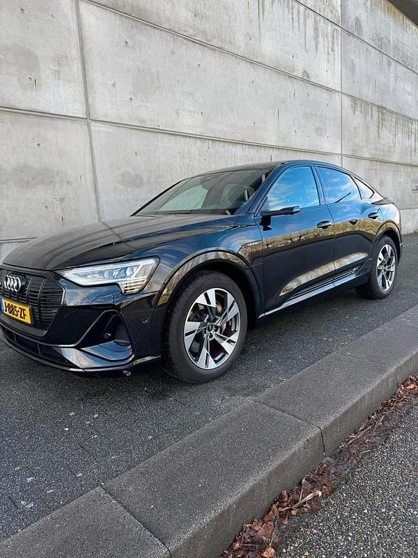 Gebruikt 2020 Audi e-tron Sportback S-Line SUV | € 24.950 (Eerlijke prijs) - Afbeelding 1/4