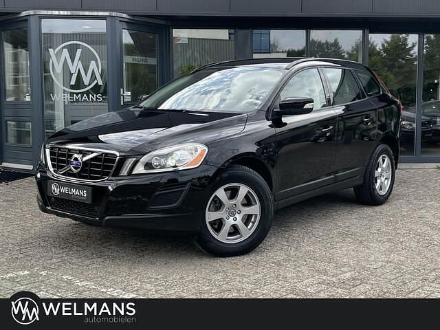 Zwart Occasion 2010 Volvo XC60 Summum SUV | € 17.950 - Afbeelding 1/4