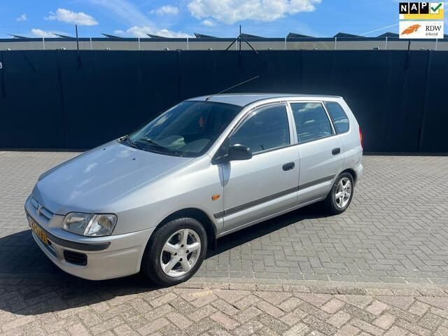Grijs Gebruikt 2000 Mitsubishi Space Star Edition | € 595 - Afbeelding 1/4