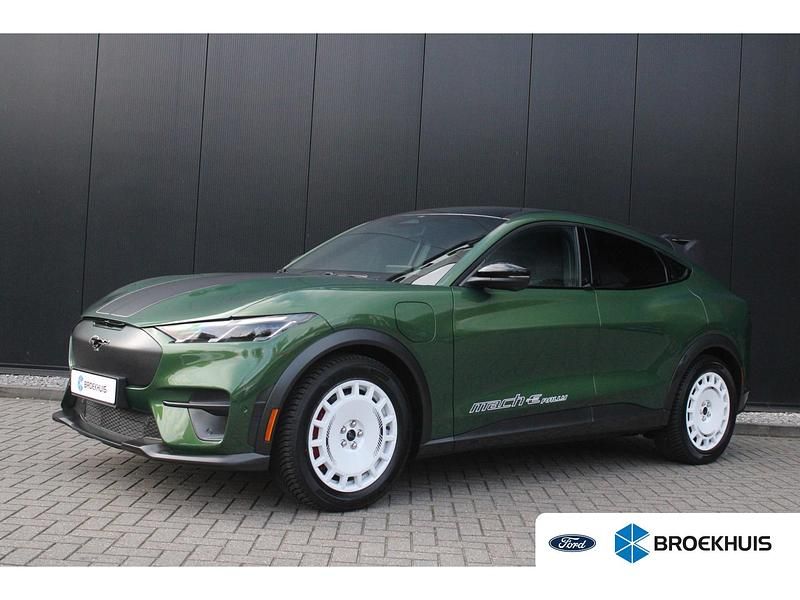 Groen Gebruikt 2025 Ford Mustang GT SUV | € 58.800 - Afbeelding 1/4