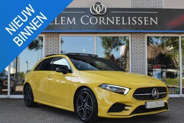 Geel Gebruikt 2021 Mercedes A180 Advanced Hatchback | € 33.950 (Duur) - Afbeelding 1/4