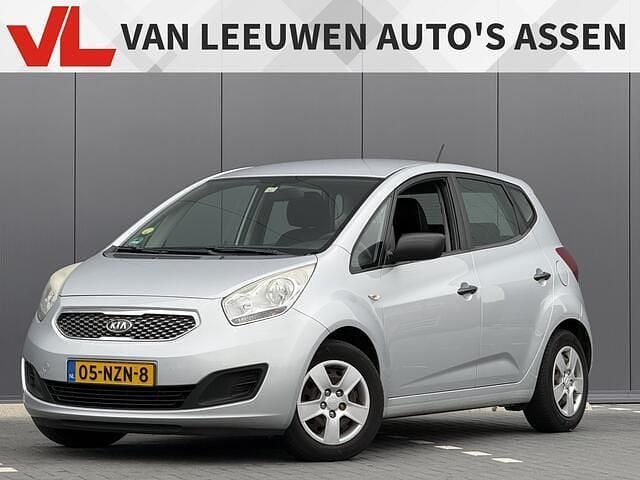 Grijs Gebruikt 2011 Kia Venga Hatchback | € 3.448 - Afbeelding 1/4
