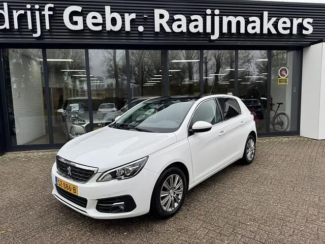 Wit Occasion 2018 Peugeot 308 Premium Hatchback | € 5.900 (Goede deal) - Afbeelding 1/4