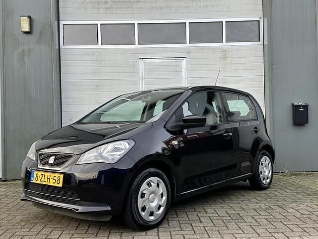 Zwart Gebruikt 2013 Seat Mii Chic Hatchback | € 4.750 (Eerlijke prijs) - Afbeelding 1/4