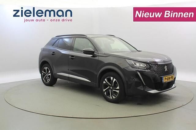 Zwart Gebruikt 2022 Peugeot 2008 Allure SUV | € 14.345 (Goede deal) - Afbeelding 1/4