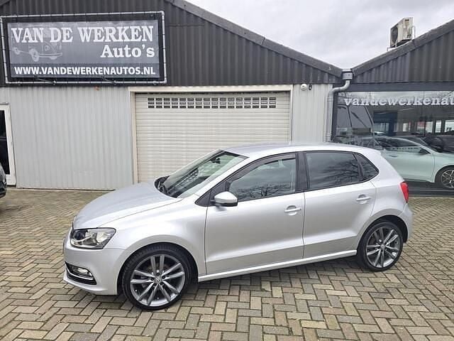 Occasion VW Polo Highline 90 PK (66 kW) 2015 Zilver Hatchback