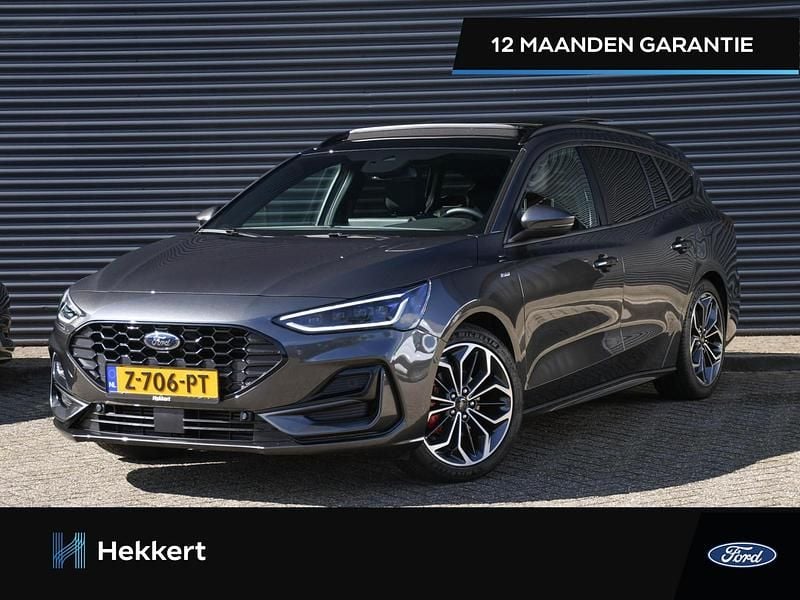 Grijs Gebruikt 2024 Ford Focus ST-Line X Stationwagen | € 27.495 (Iets duurder) - Afbeelding 1/4