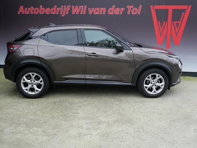 Bruin Gebruikt 2021 Nissan Juke N-Connecta SUV | € 17.490 (Eerlijke prijs) - Afbeelding 1/4