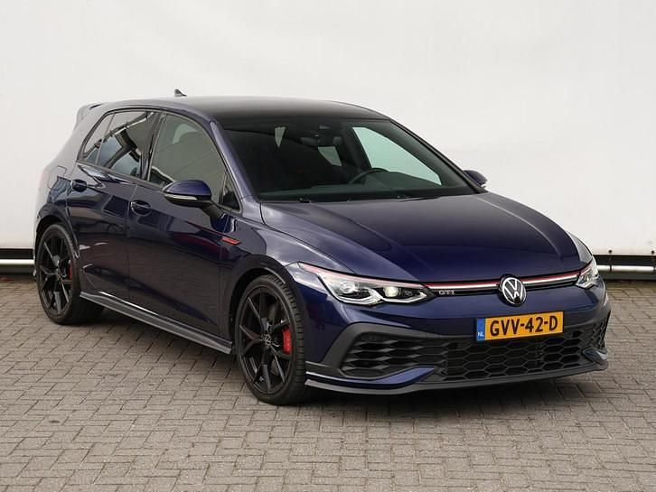 Occasion VW Golf VIII GTI Clubsport 301 PK (221 kW) 2024 Blauw Hatchback