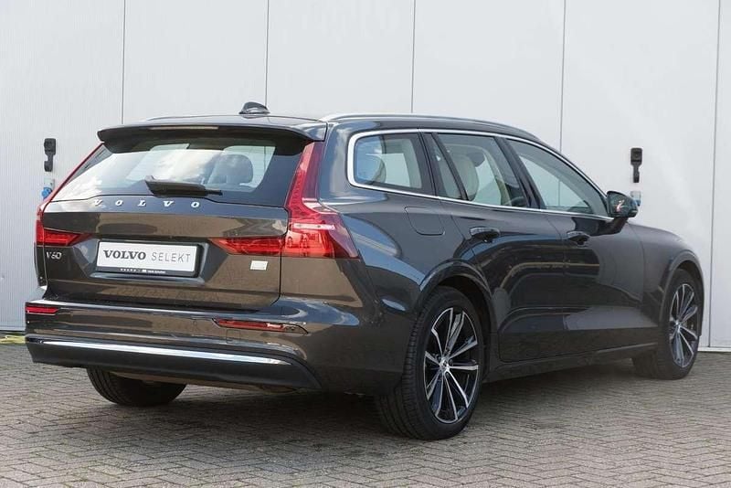 Occasion Volvo V60 Plus 349 PK (256 kW) 2023 Grijs Stationwagen