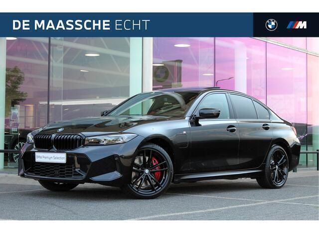Zwart Gebruikt 2024 BMW 320 Comfort Edition Sedan | € 49.950 (Duur) - Afbeelding 1/4