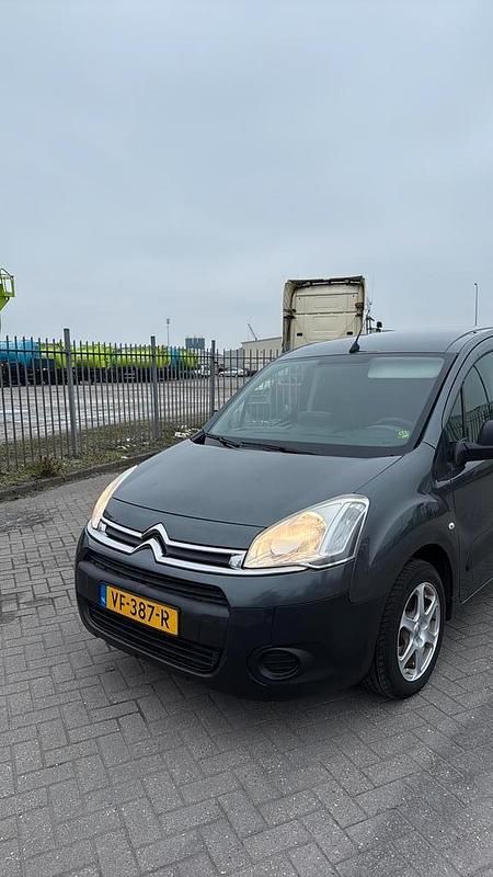 Occasion 2013 Peugeot Expert Van | € 4.350 (Eerlijke prijs) - Afbeelding 1/4