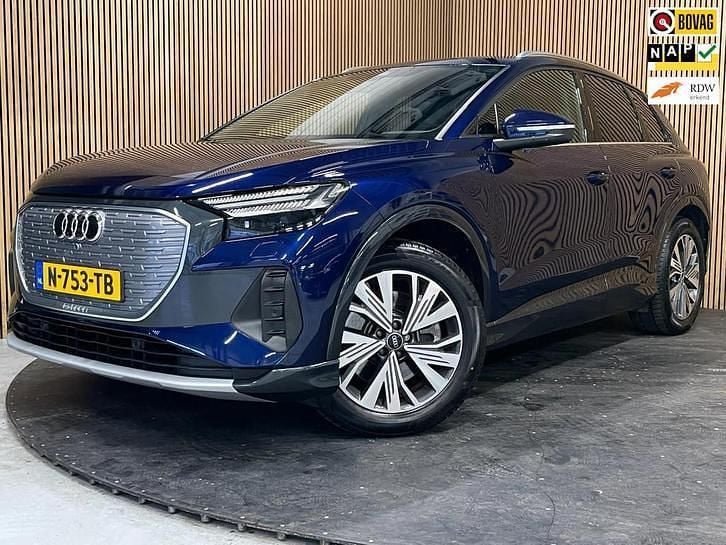 Blauw Occasion 2021 Audi Q4 e-tron Advanced Plus SUV | € 25.895 (Super prijs) - Afbeelding 1/3