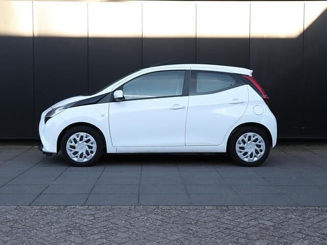 Occasion Toyota Aygo X-play 72 PK (52 kW) 2021 Wit Hatchback