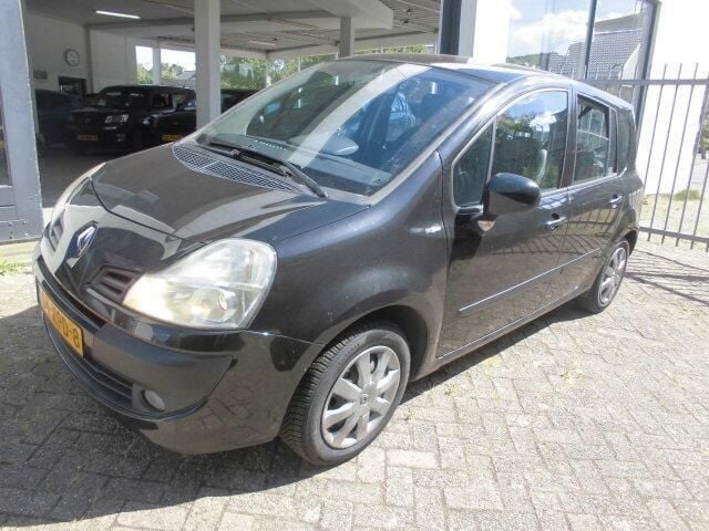Zwart Gebruikt 2012 Renault Grand Modus Night&Day MPV | € 4.250 (Eerlijke prijs) - Afbeelding 1/4