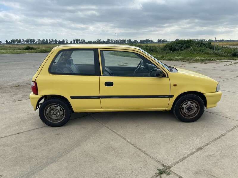 Geel Gebruikt 2000 Suzuki Alto Hatchback | € 750 (Eerlijke prijs) - Afbeelding 1/4