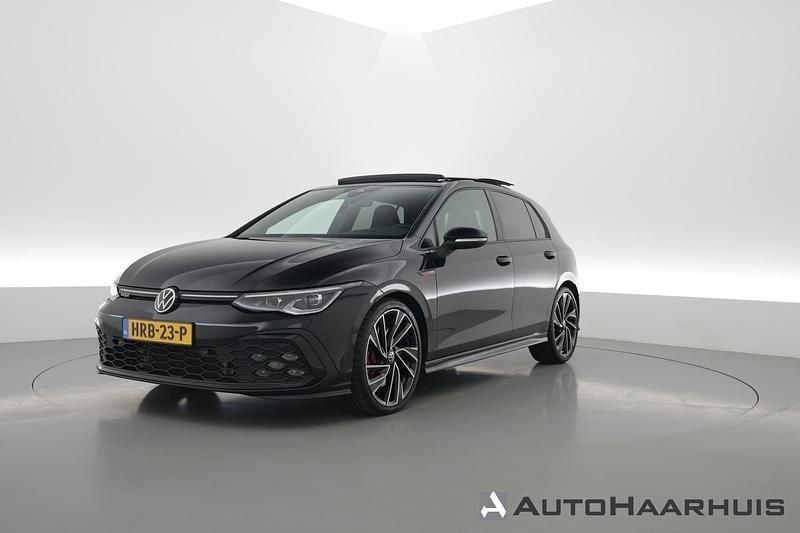 Zwart Occasion 2025 VW Golf VIII GTI Hatchback | € 32.900 (Super prijs) - Afbeelding 1/3