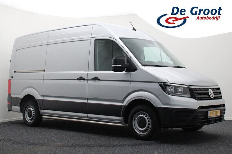 Grijs Gebruikt 2022 VW Crafter Highline Van | € 23.950 (Goede deal) - Afbeelding 1/4