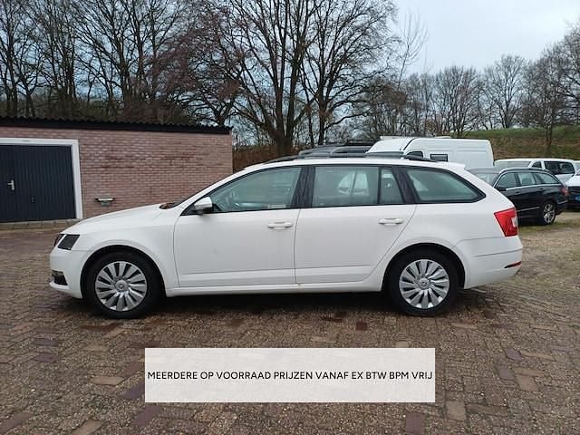 Occasion Skoda Octavia G-TEC Ambition 110 PK (80 kW) 2017 Wit Stationwagen
