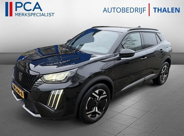 Zwart (metallic) Occasion 2024 Peugeot 2008 Active SUV | € 20.500 (Goede deal) - Afbeelding 1/4